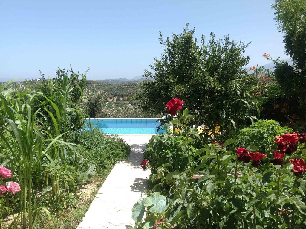 The Garden Villas Maleme Eksteriør bilde