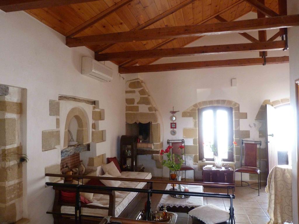 The Garden Villas Maleme Rom bilde