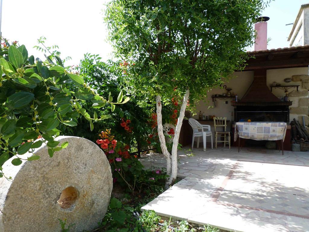 The Garden Villas Maleme Eksteriør bilde